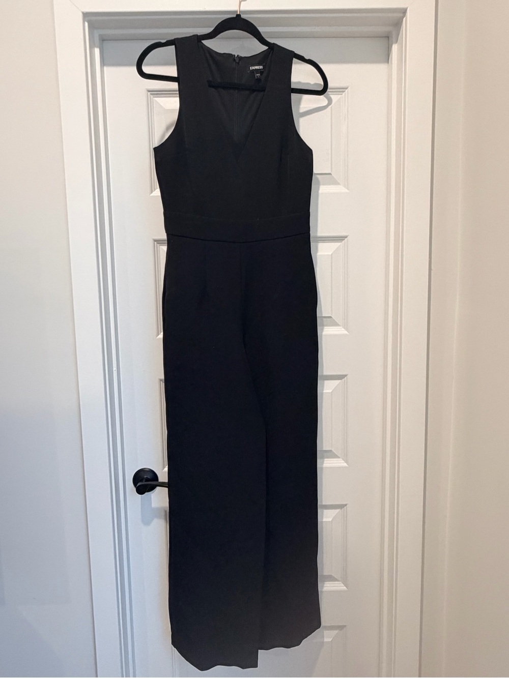 Express Black Sleeveless V-Neck Wide-Leg Jumpsuit